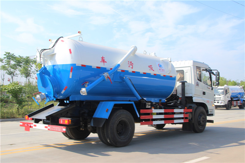 東風御虎 12方吸污車